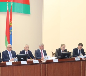 Пишем законы вместе.